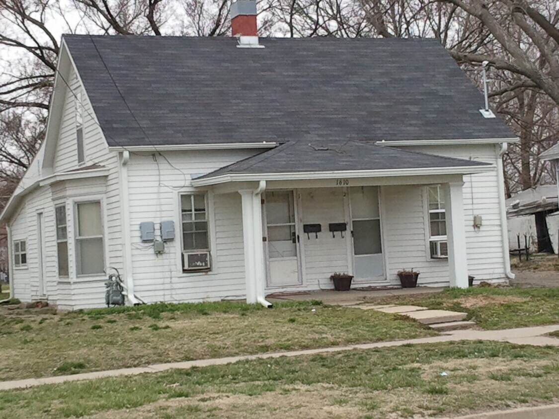 1610 N Jefferson St, Junction City, KS 66441 Apartments Junction City