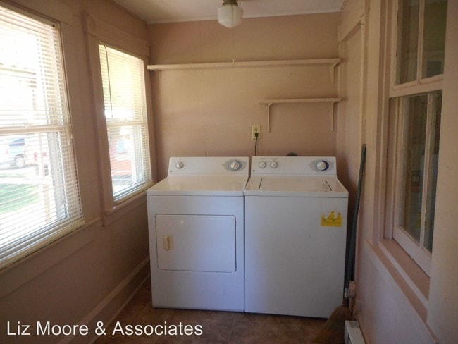 Building Photo - 3 br, 1.5 bath House - 727 Bellwood Road