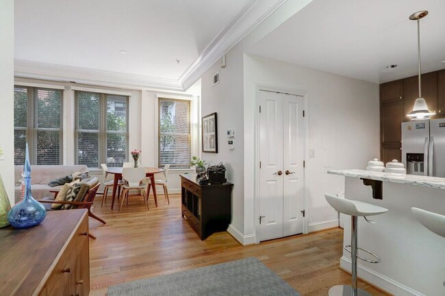 Building Photo - 1323 Clifton St NW