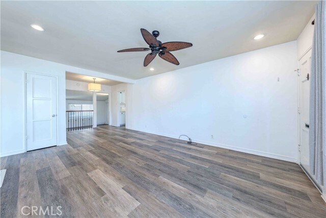 Building Photo - 2371 Park Ave