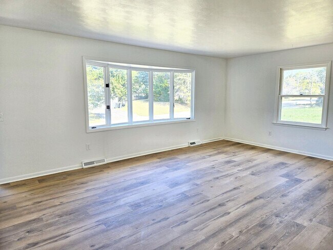 Foto del edificio - 1204 Applecroft Ave