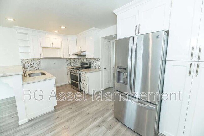 Building Photo - 1529 Alcatraz Ave