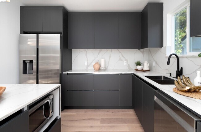 Foto del edificio - 4300 Adeline St