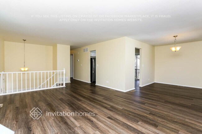 Foto del edificio - 233 Whitewater Dr