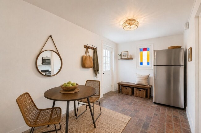 Building Photo - 1 Bedroom Apartment In Doylestown