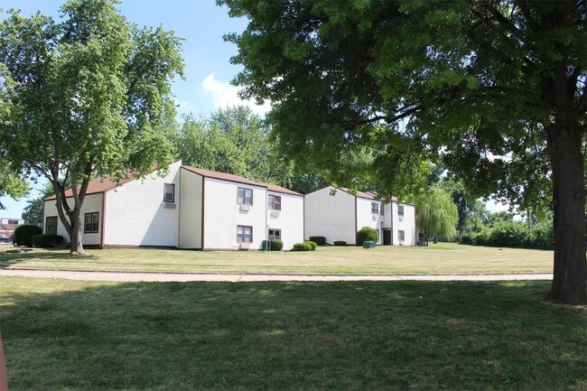 Foto del edificio - 371 Manchester Ct