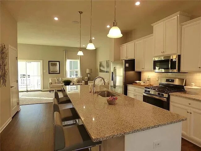 Foto del edificio - 1002 Mohawk Ln