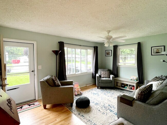 Foto del edificio - 3656 Wedgewood Dr SW