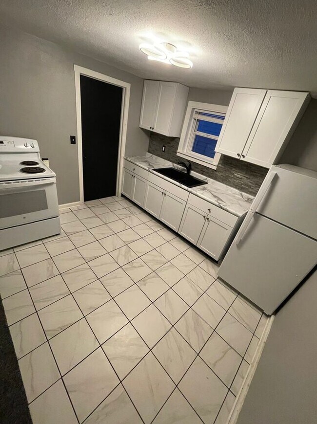 Foto del edificio - 1132/1134 Margie Street
