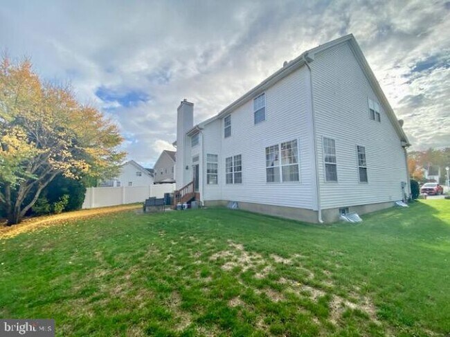 Building Photo - 9 Amy Ct