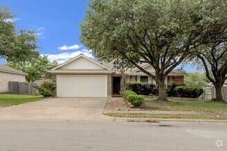 Building Photo - 1807 Timber Ridge Dr