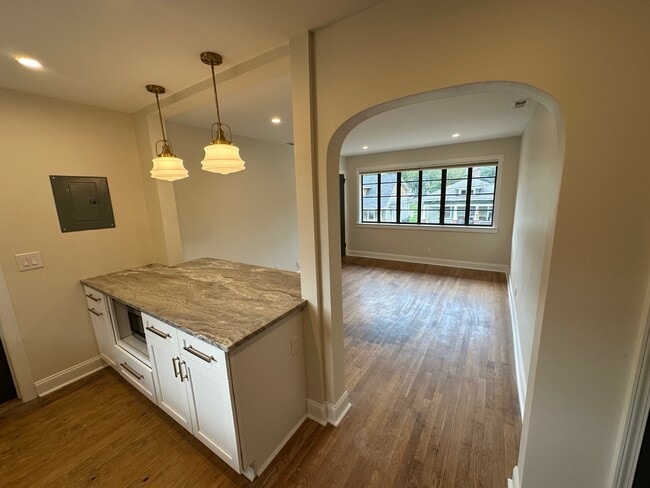 Foto del edificio - 425 S Jackson St