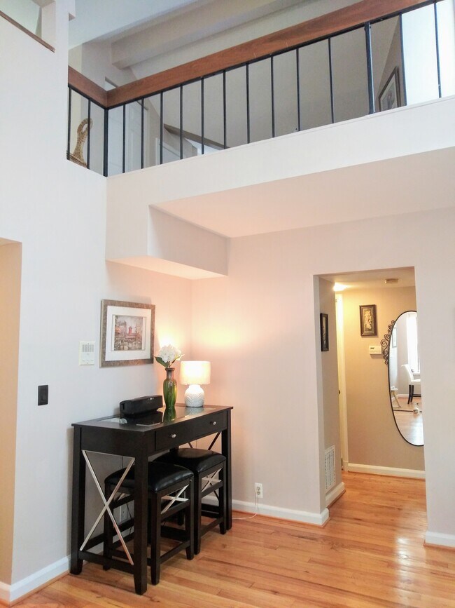 Building Photo - 3880 Porter St NW