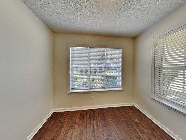 Building Photo - 214 Bo Simpson Pkwy