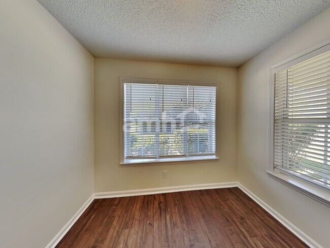 Foto del edificio - 214 Bo Simpson Pkwy