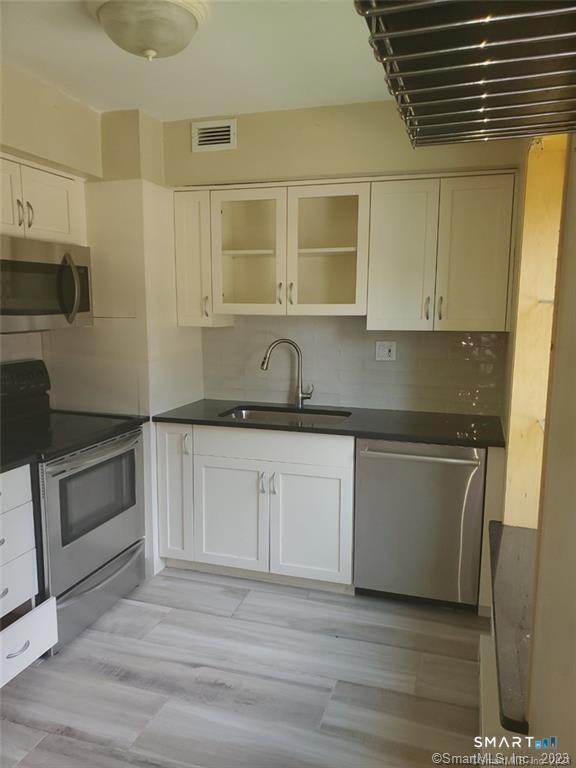 Foto del edificio - 123 Candlewood Dr