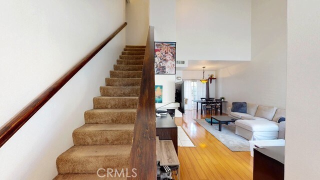 Foto del edificio - 11534 Edinger Ave