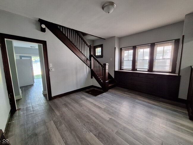 Building Photo - 336 Dequincy St