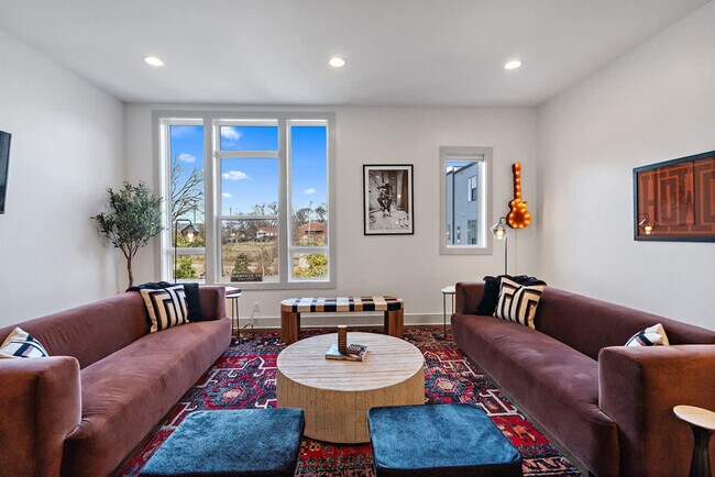 Foto del edificio - 2702 Delaware Ave