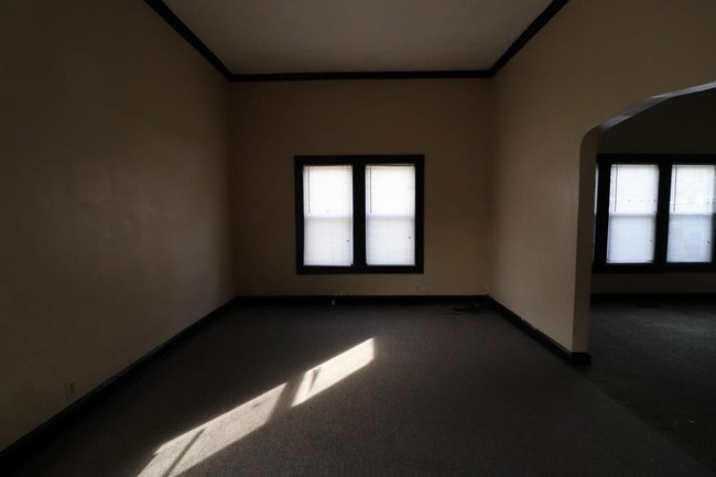 Building Photo - 4775 East 86th Street #1