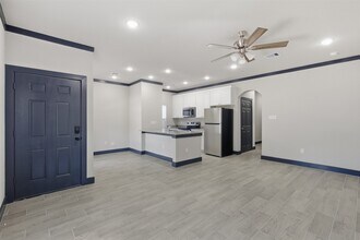 Building Photo - 9412 Crofton St