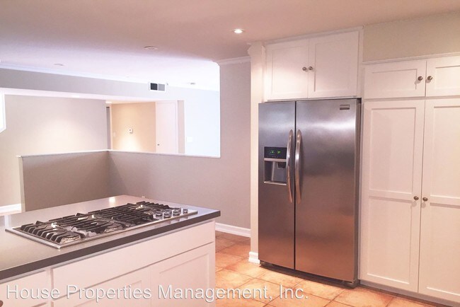 Building Photo - 21 Balclutha Dr