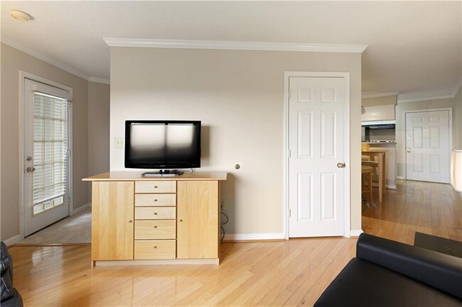 Building Photo - 795 Hammond Dr