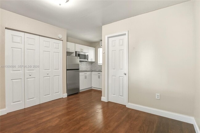 Foto del edificio - 793 NW 91st St