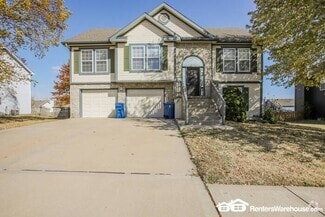 Building Photo - 1711 Debrah Dr