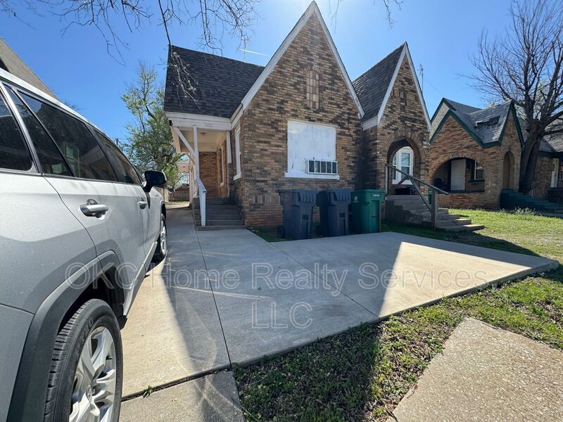 Primary Photo - 2820 NW 23rd St