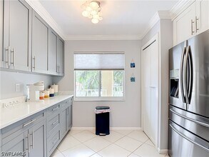 Building Photo - 3685 Amberly Cir