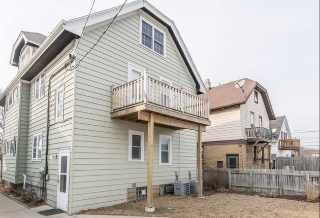 Building Photo - 1370 N 59th St