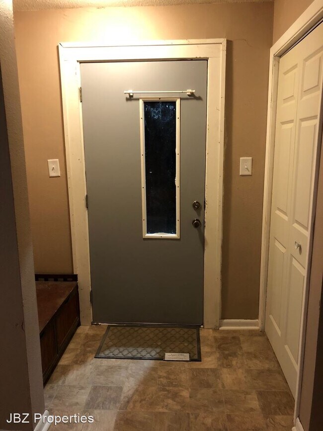 Foto del edificio - 5 br, 2 bath House - 407 11th Street Sw