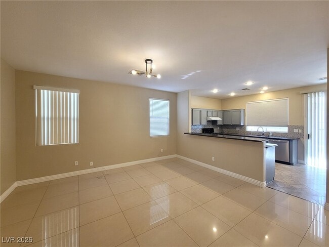 Building Photo - 9497 Rainfall Ave