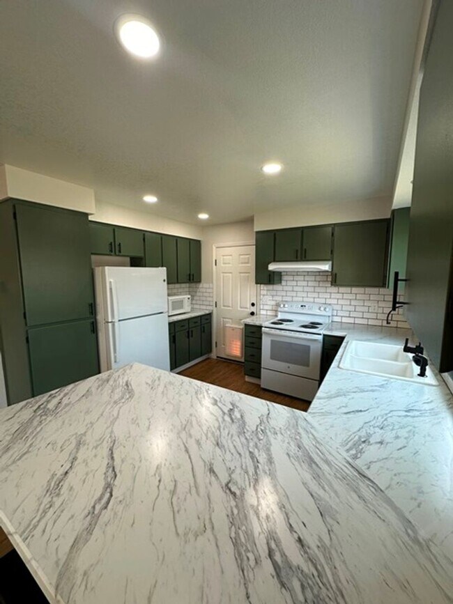 Foto del edificio - Great duplex unit