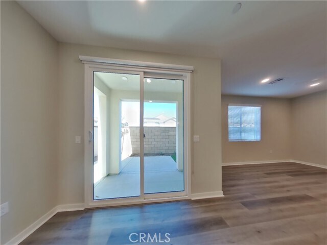 Foto del edificio - 28193 Cookhouse Ln