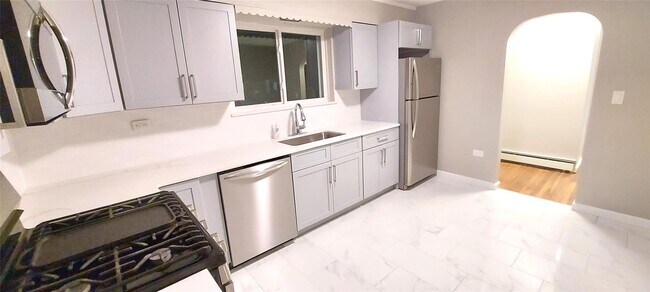 Foto del edificio - 48 Medway Ave