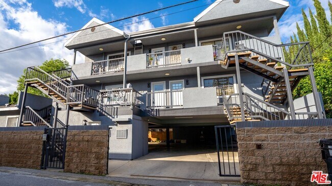 Foto del edificio - 4418 Colfax Ave