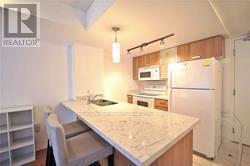 Primary Photo - 38-438 Grenville St