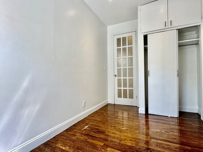 Building Photo - 523 W 135th St