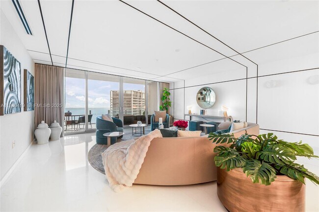 Foto del edificio - 300 Biscayne Blvd Way