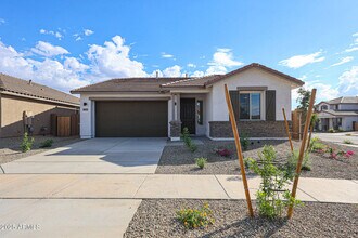 Building Photo - 14831 W Cottontail Ln