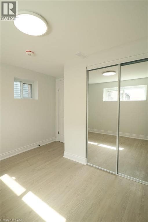 Building Photo - 924 Concession St