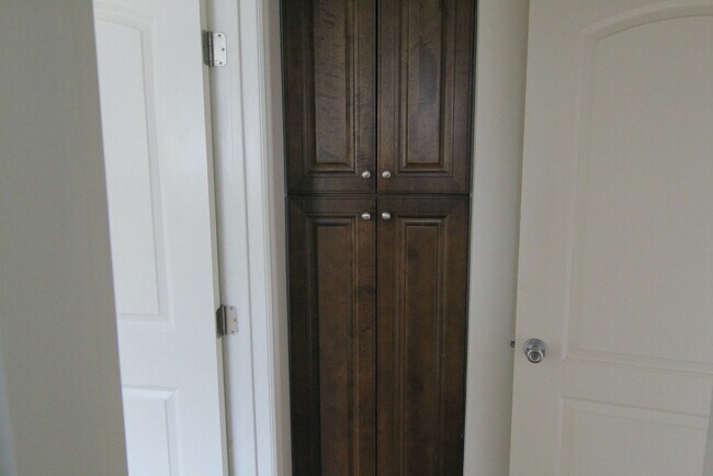 Building Photo - 3375 Manning Ave