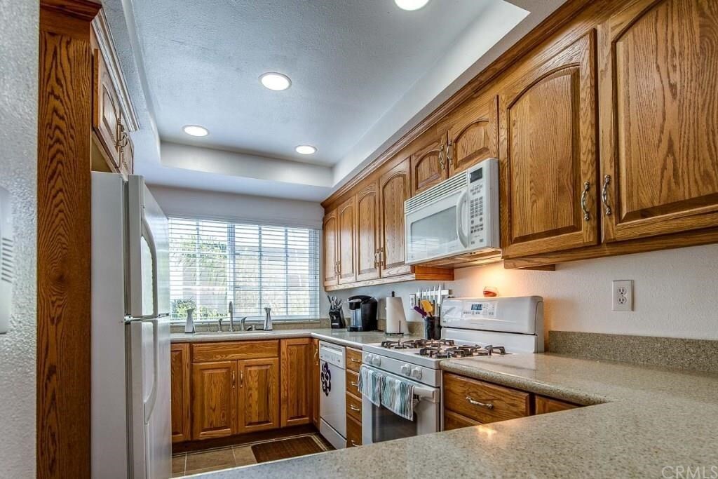 1903 Temple Ave, Signal Hill, CA 90755 Condo for Rent in Signal Hill