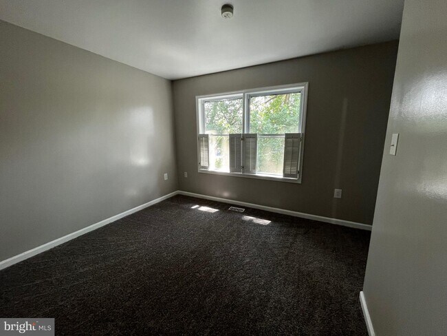 Building Photo - 234 Kimberly Way