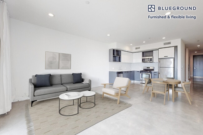 Building Photo - 10810 Palms Blvd