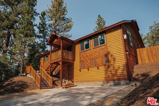 Building Photo - 315 Northern Cross Dr