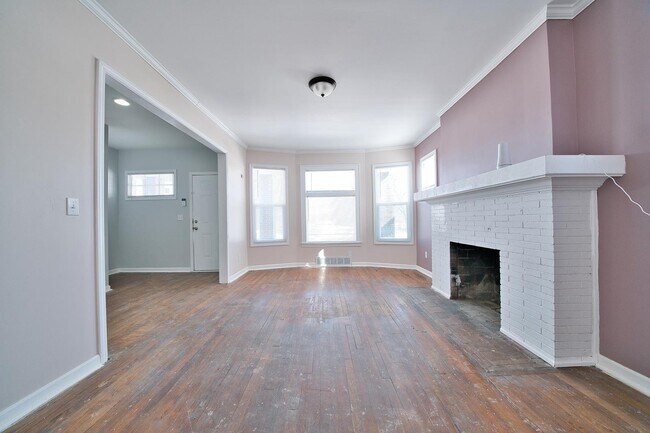 Foto del edificio - 1595 W Grand Blvd
