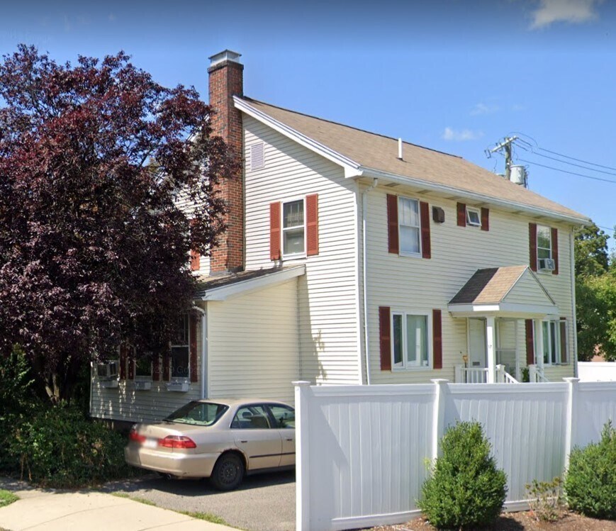 Primary Photo - 17 Hamblin Rd